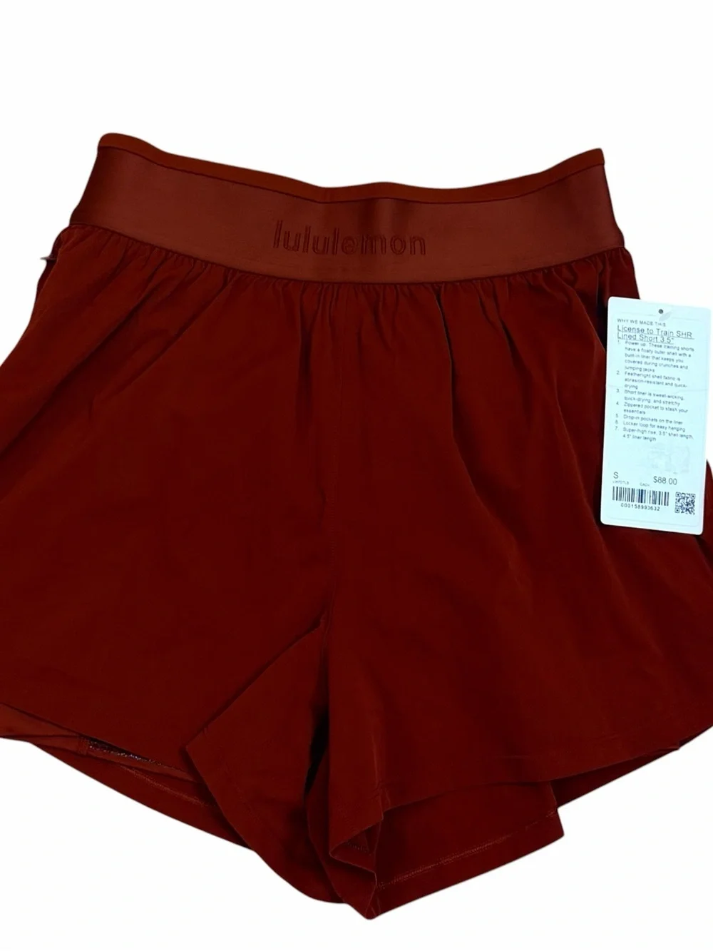 lululemon NWT SM License to Train cranberry charm